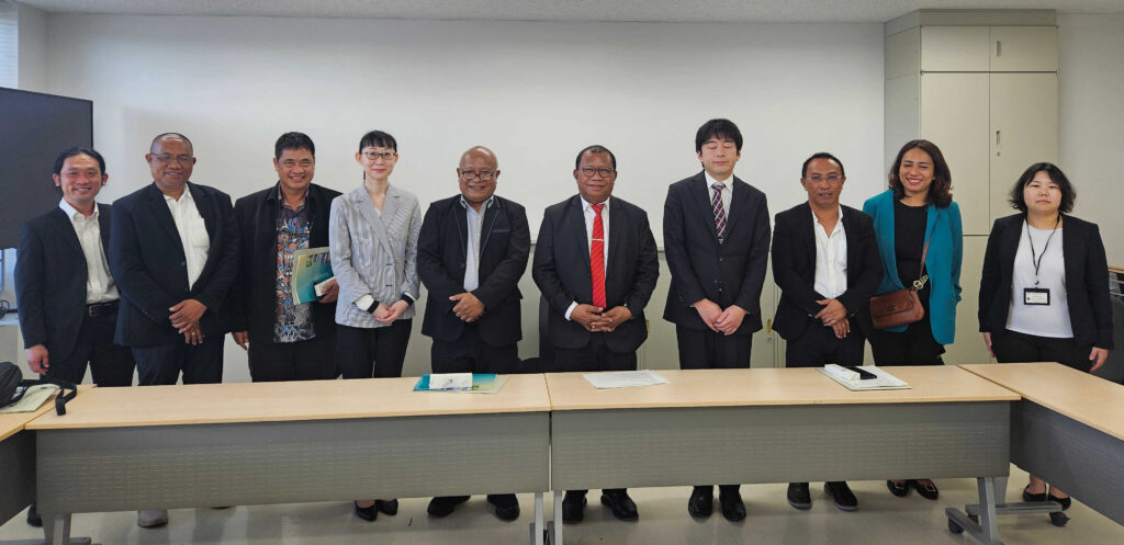 Delegation and Kagoshima University International Office and Student Affairs Staff
